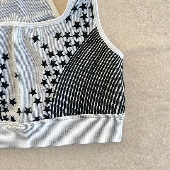 Fabletics Star Sports Bra in grey/black (size S) - Picture 4 of 7